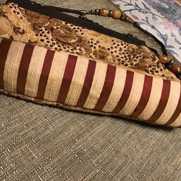 Hand made in India Purse velvet embroidered glass beads sequins Victorian brass - Picture 6 of 10